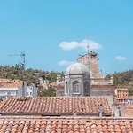 Apartman La Moneda